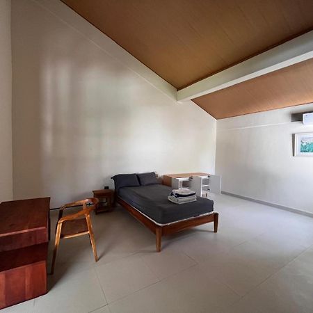 Hotel Passifika House à Canggu Extérieur photo
