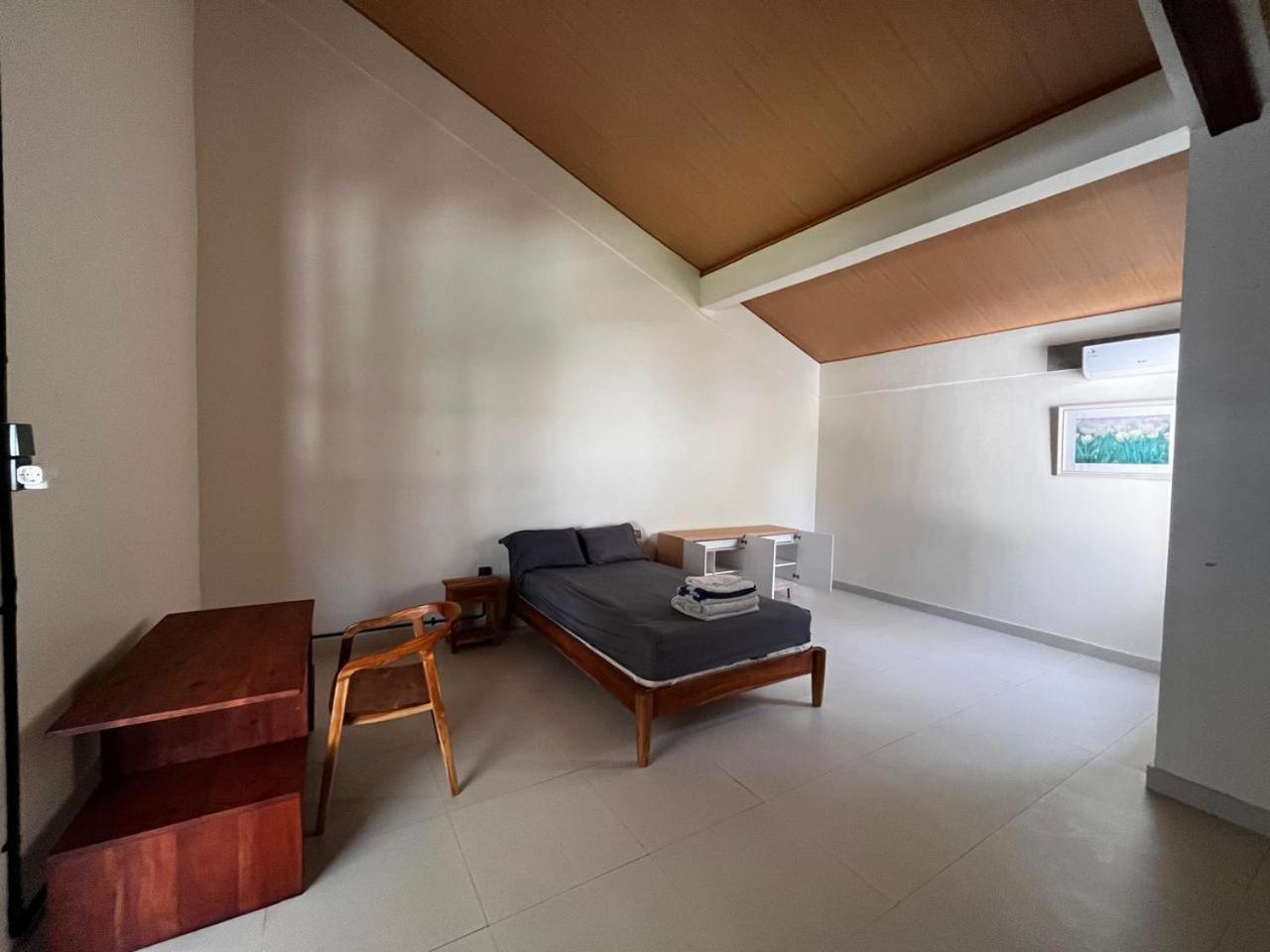 Hotel Passifika House à Canggu Extérieur photo